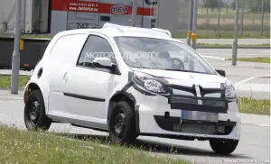 Smart ForFour 2015 foto spia luglio 2012 - 3