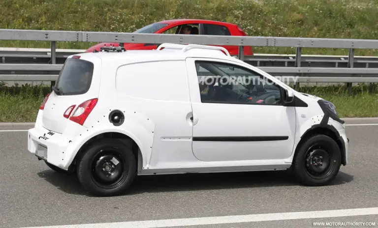 Smart ForFour 2015 foto spia luglio 2012 - 6