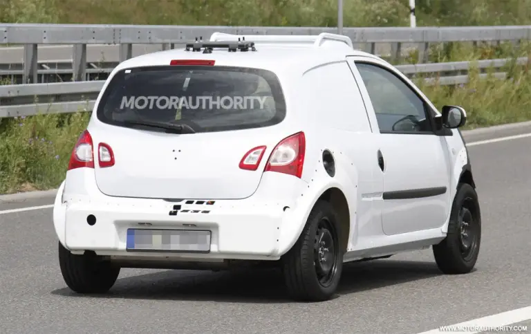 Smart ForFour 2015 foto spia luglio 2012 - 8