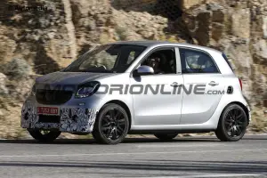 Smart ForFour Brabus - Foto spia 24-07-2015 - 3