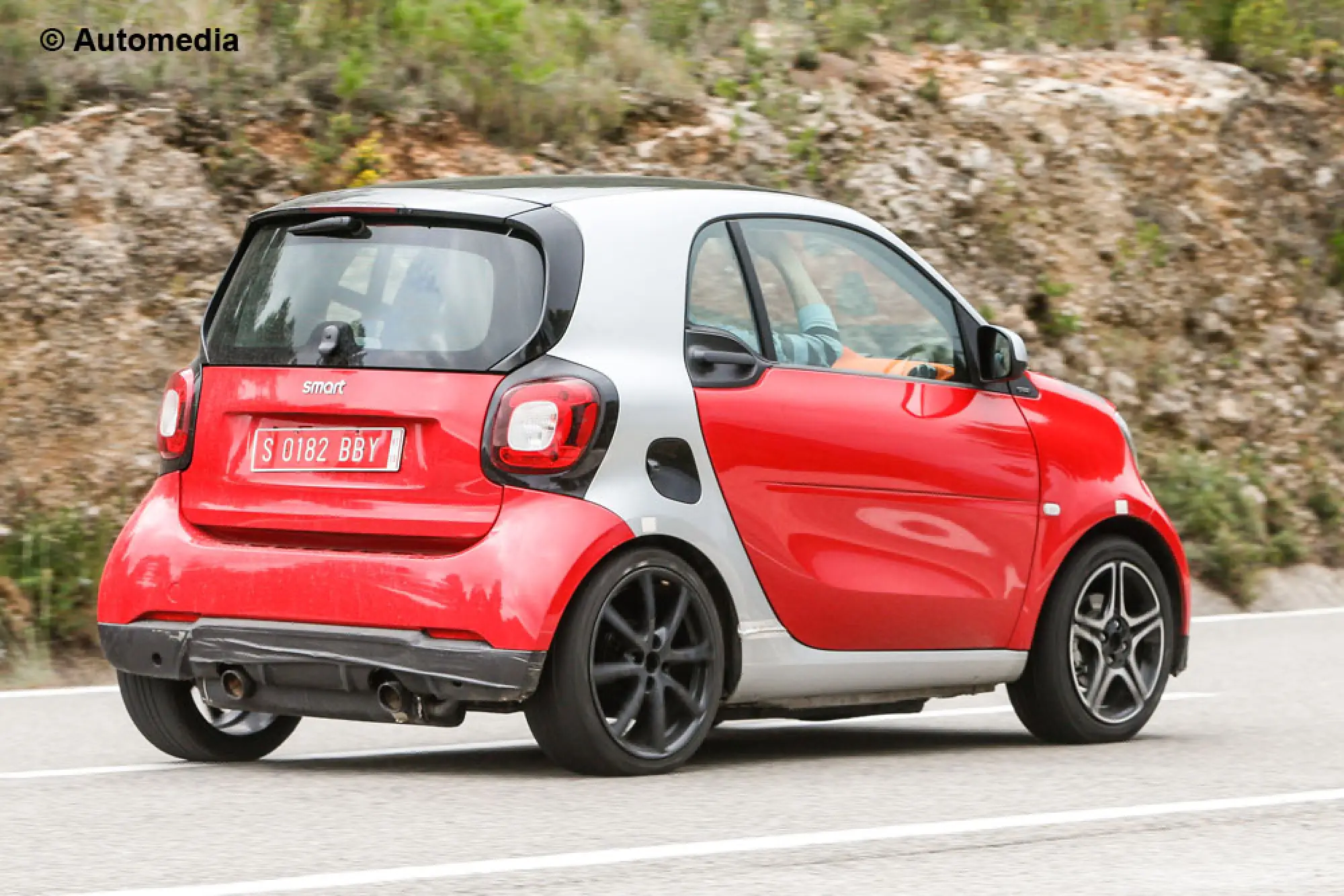 Smart ForTwo Brabus 2015 - Foto spia 08-12-2014 - 7