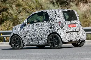 Smart ForTwo Brabus 2015 - Foto spia 28-07-2014