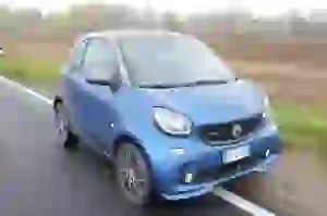 Smart ForTwo Brabus: prova su strada