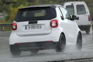 Smart ForTwo Cabrio 2016 - Foto spia 22-05-2015 - 7