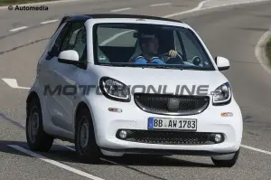 Smart ForTwo Cabrio 2016 - Foto spia 24-07-2015 - 1