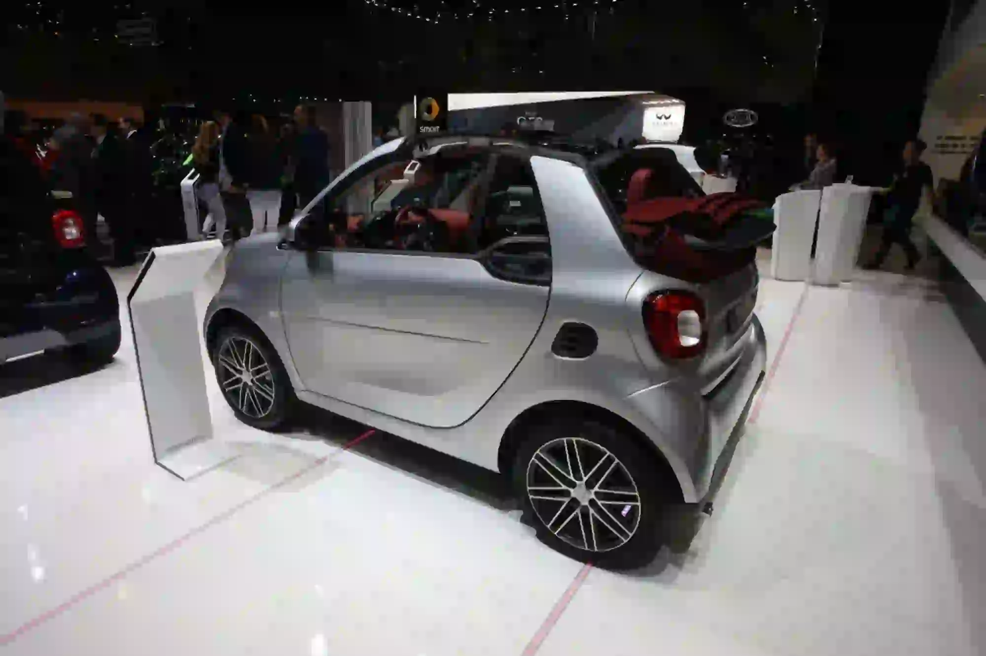 Smart ForTwo Cabrio Brabus Foto Live - Salone di Ginevra 2017 - 5