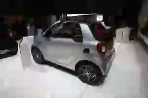 Smart ForTwo Cabrio Brabus Foto Live - Salone di Ginevra 2017