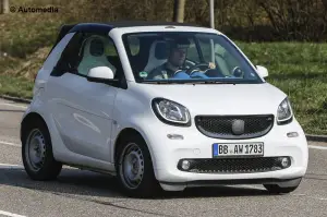 Smart ForTwo Cabrio - Foto spia 30-03-2015