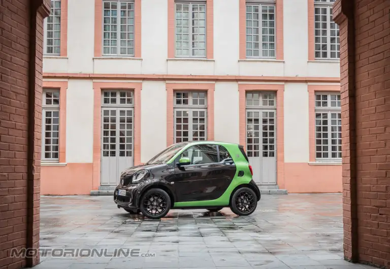 Smart ForTwo e ForFour Electric Drive MY 2017 - 180