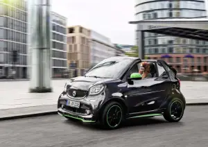 Smart fortwo electric drive - Roadshow 2017