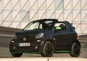 Smart fortwo electric drive - Roadshow 2017