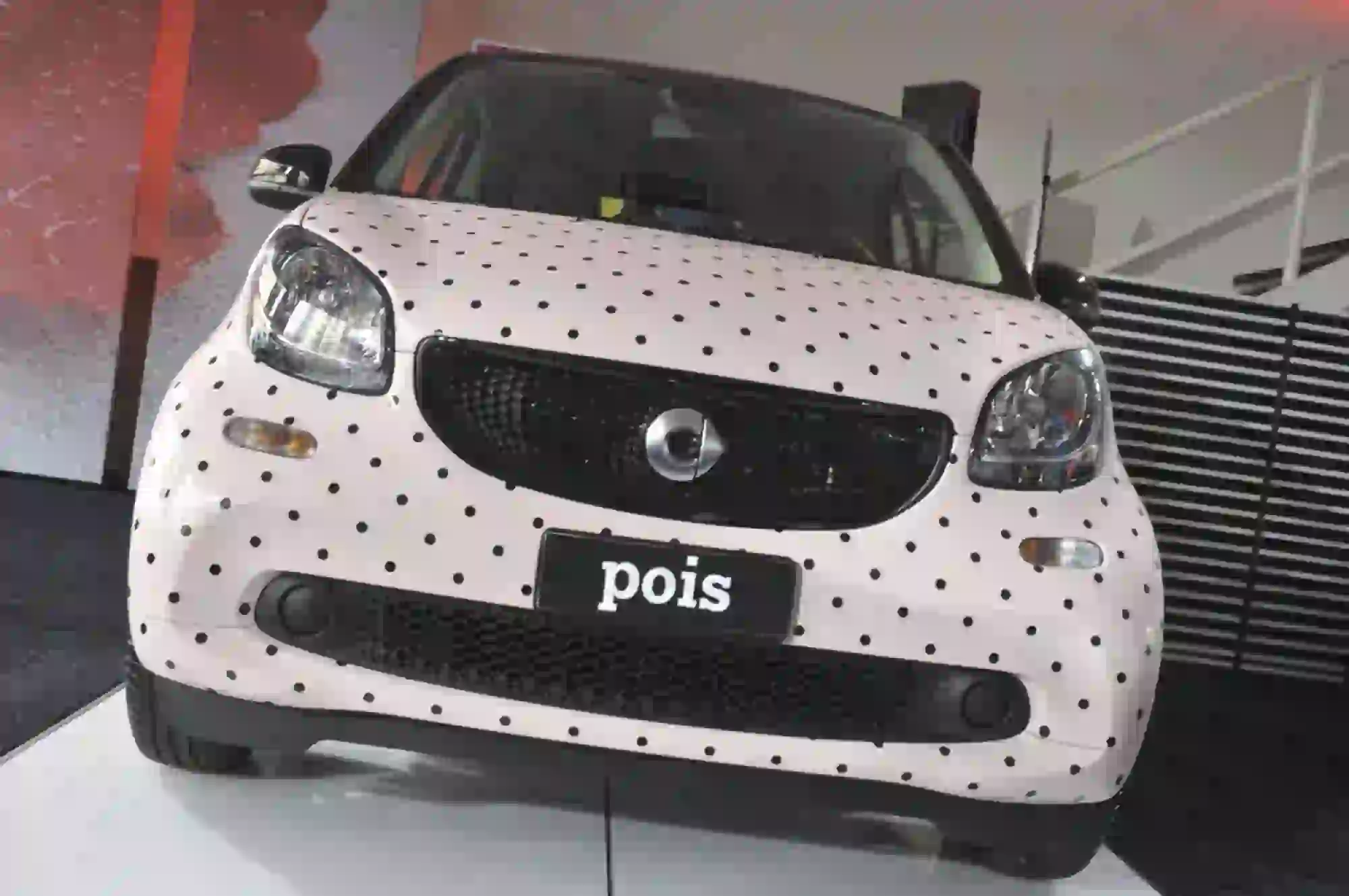 Smart fortwo pois e pinstripe by Garage Italia Customs - 12