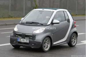 Smart ForTwo restyling 2012 foto spia - 1