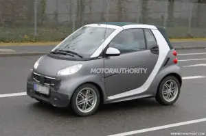 Smart ForTwo restyling 2012 foto spia