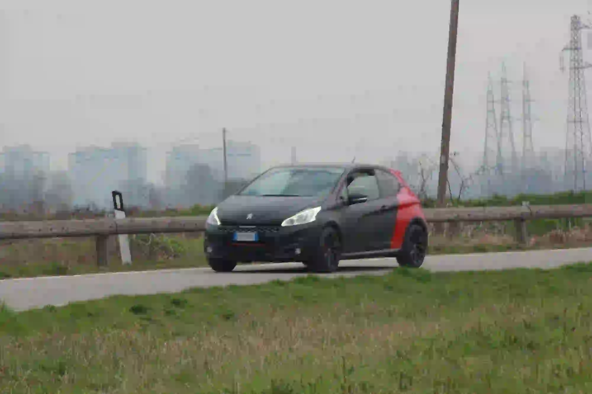 [SPECIALE PEUGEOT 208] L'essenza della piccola bomba: Peugeot 208 GTi By Peugeot Sport [PROVA] - 9