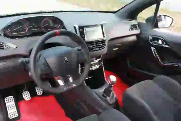 [SPECIALE PEUGEOT 208] L'essenza della piccola bomba: Peugeot 208 GTi By Peugeot Sport [PROVA] - 58