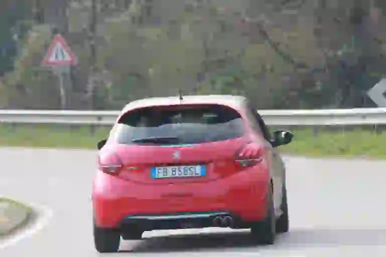 [SPECIALE PEUGEOT 208] L'essenza della piccola bomba: Peugeot 208 GTi By Peugeot Sport [PROVA] - 76