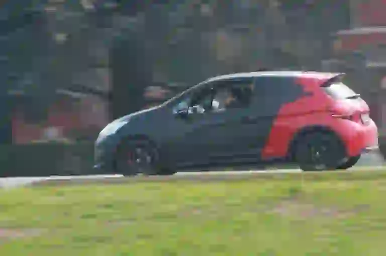 [SPECIALE PEUGEOT 208] L'essenza della piccola bomba: Peugeot 208 GTi By Peugeot Sport [PROVA] - 90