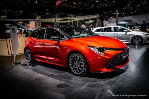 Speciale Toyota RAV4 e Corolla - Salone di Parigi 2018