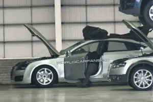 Spy shot Audi A7 senza camuffamento - 3