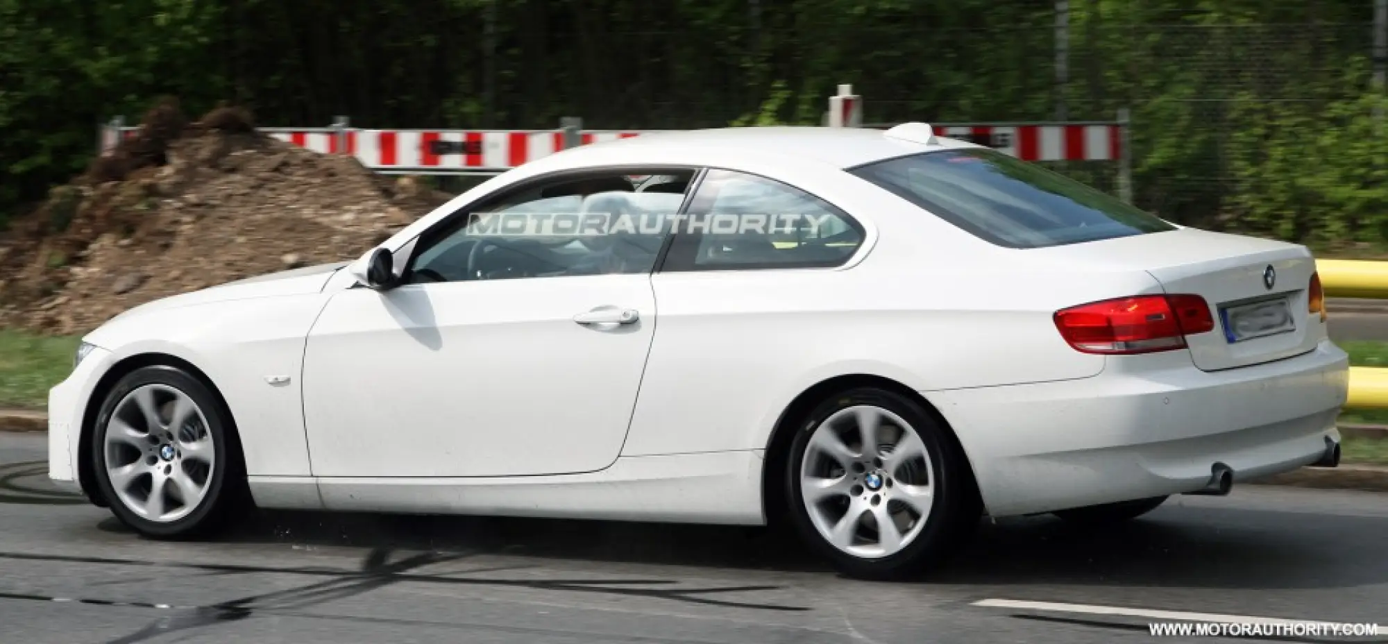 Spy shots BMW Serie-3 Coupé - 5