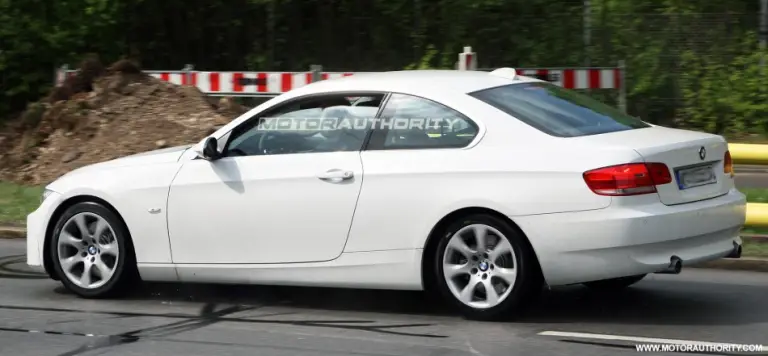 Spy shots BMW Serie-3 Coupé - 5