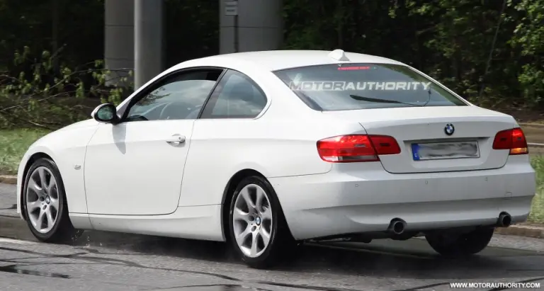Spy shots BMW Serie-3 Coupé - 6