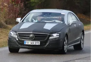 Spy shots della Mercedes CLS 2011 - 1