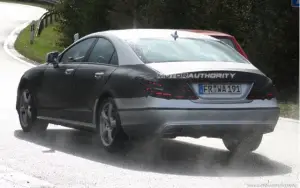 Spy shots della Mercedes CLS 2011