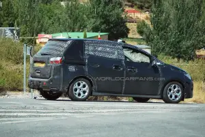 Spy shots Ford C-Max