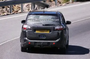 Spy shots Ford C-Max