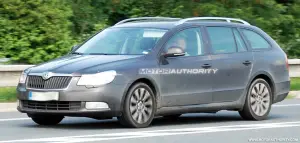 Spy shots Skoda Superb