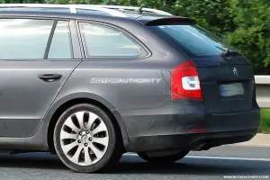 Spy shots Skoda Superb