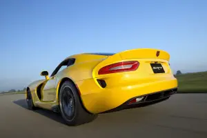 SRT Viper 2012 nuove immagini