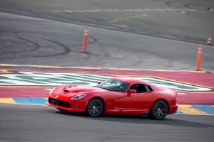 SRT Viper 2013 - 41