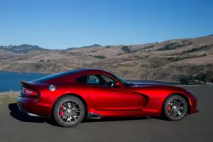 SRT Viper 2013