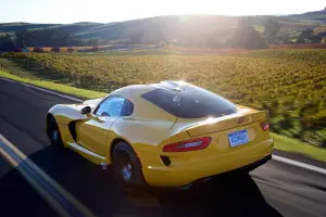 SRT Viper 2013