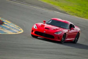 SRT Viper 2013 - 82