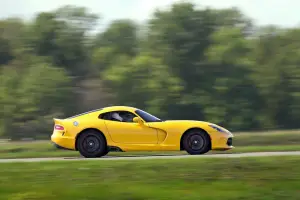 SRT Viper 2013