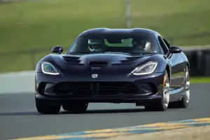 SRT Viper 2013