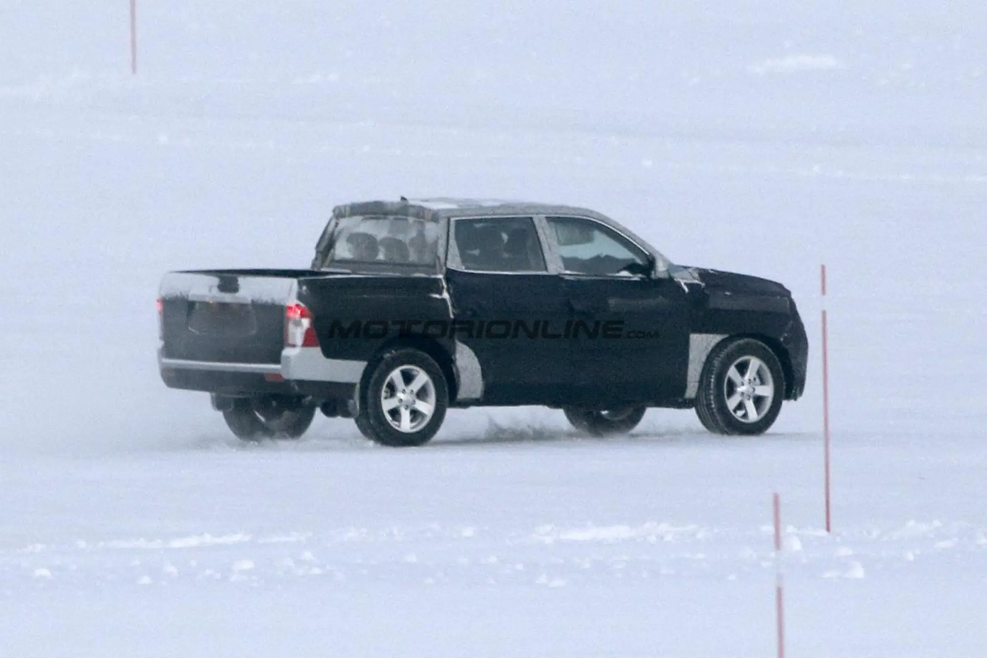 SsangYong Actyon Sports MY 2019 - Foto spia 02-02-2017 - 7