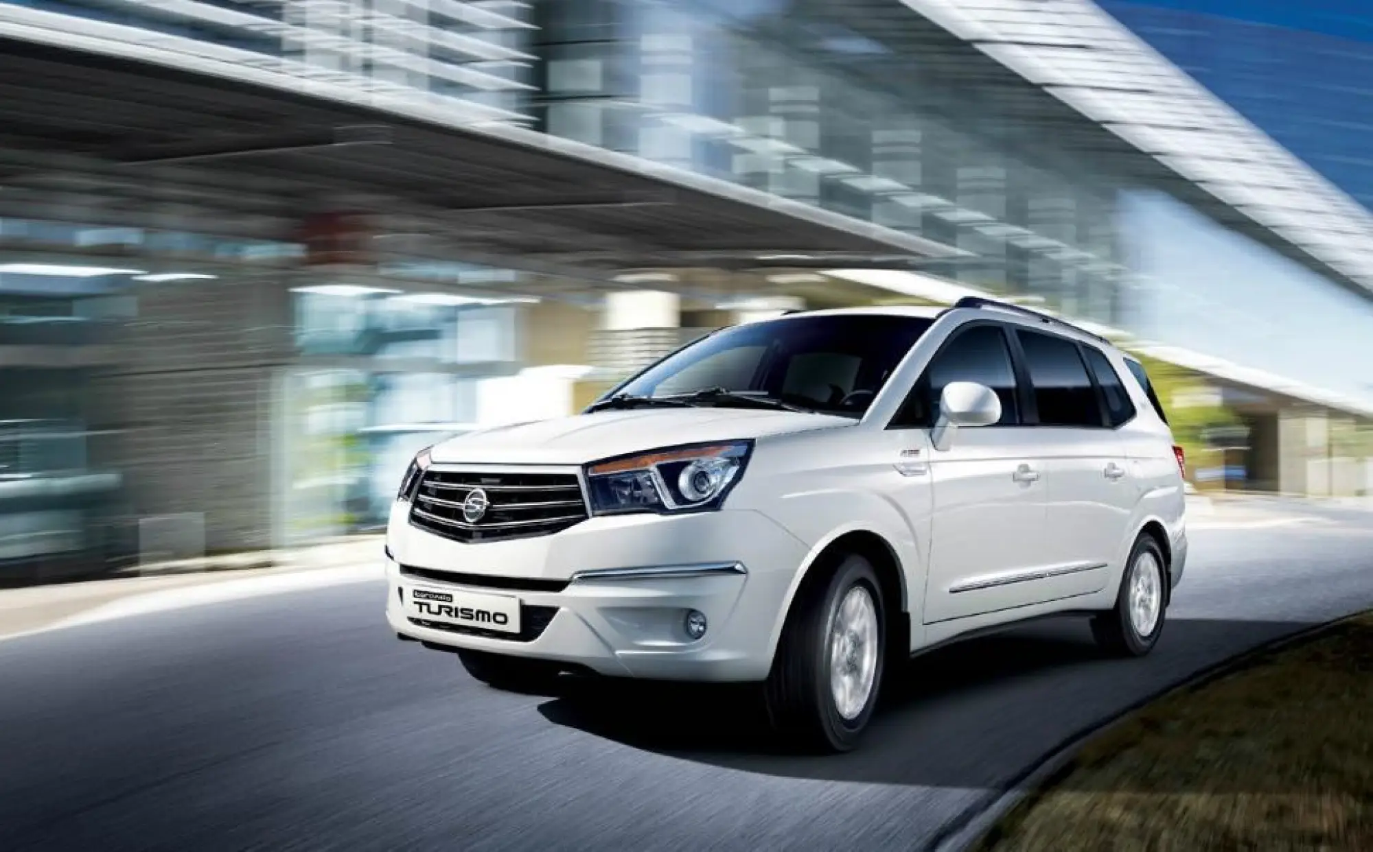 SsangYong Korando Turismo 2014 - 2