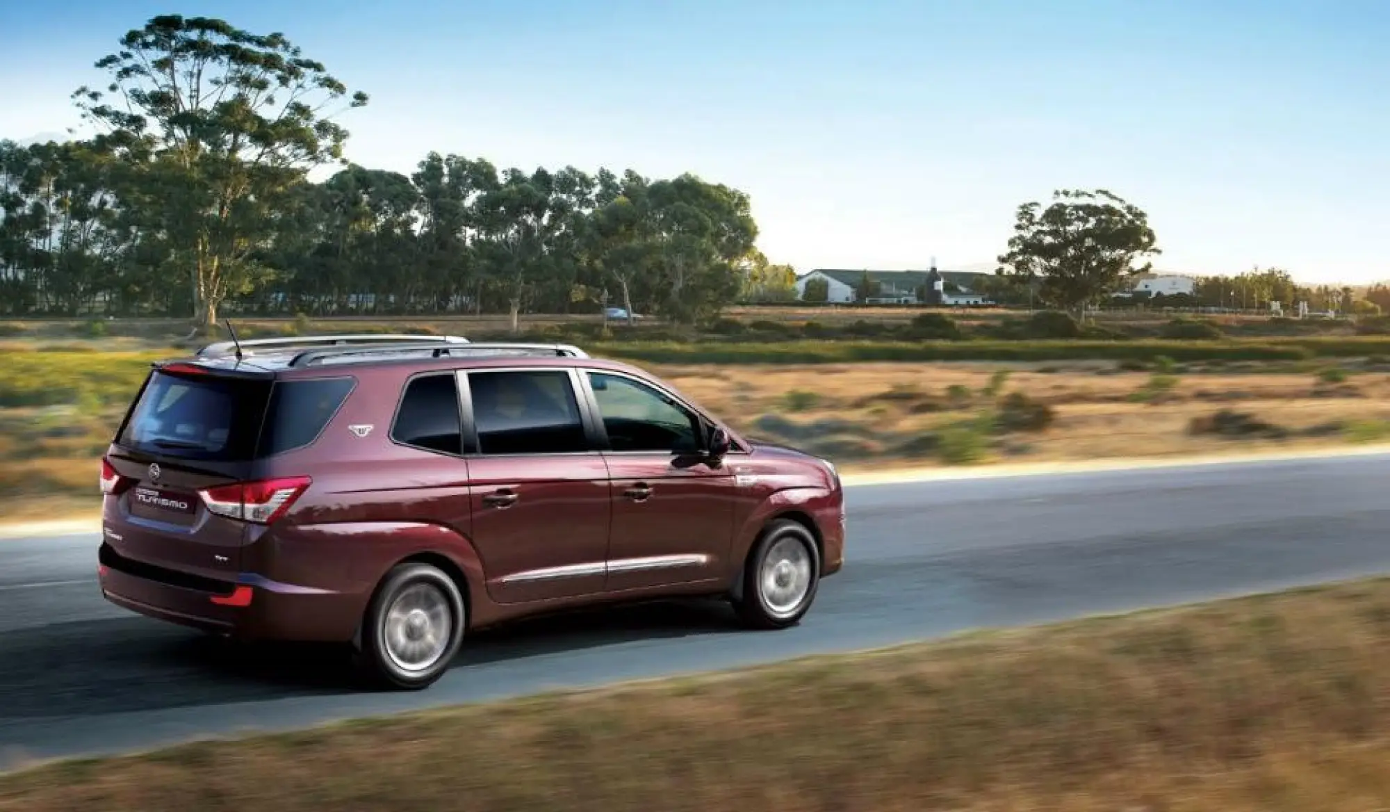 SsangYong Korando Turismo 2014 - 3