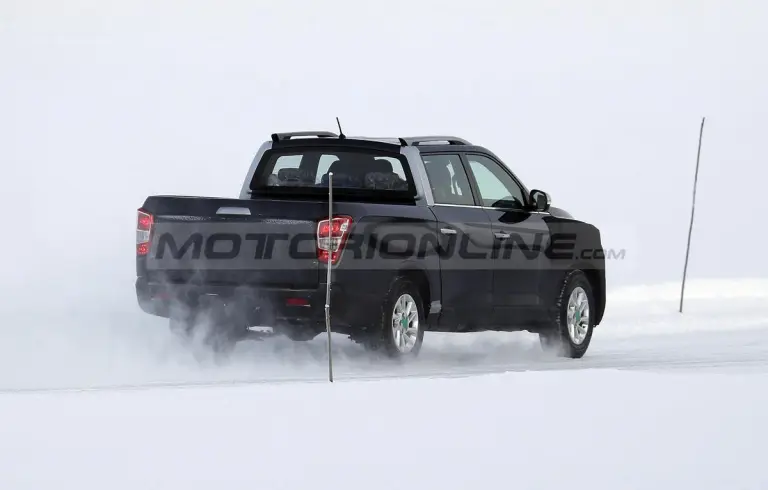 SsangYong Musso 2022 - Foto spia 17-03-2021 - 14