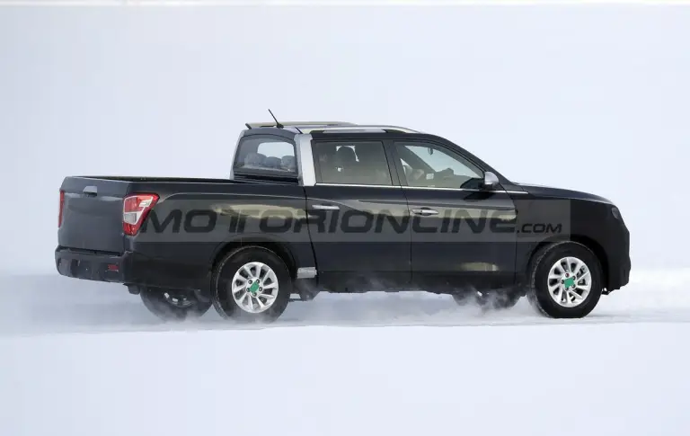 SsangYong Musso 2022 - Foto spia 17-03-2021 - 9