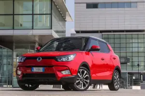 Ssangyong TIVOLI - 9