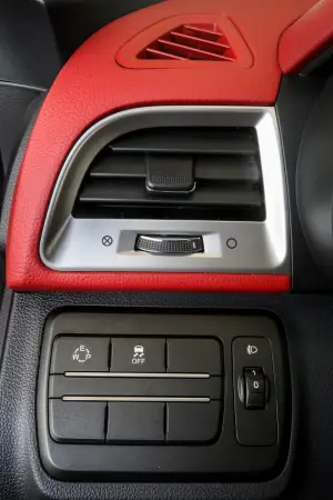 Ssangyong TIVOLI - 111