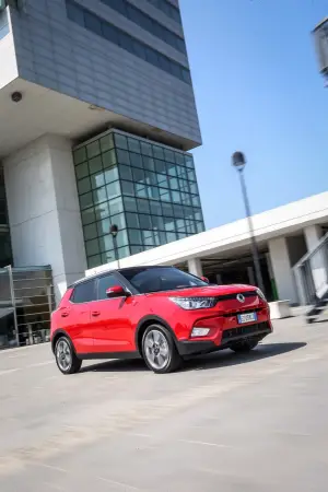 Ssangyong TIVOLI - 128