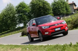 Ssangyong TIVOLI - 195