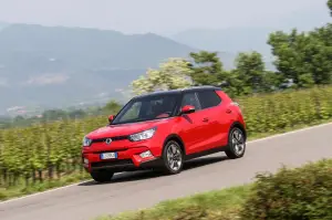 Ssangyong TIVOLI - 200